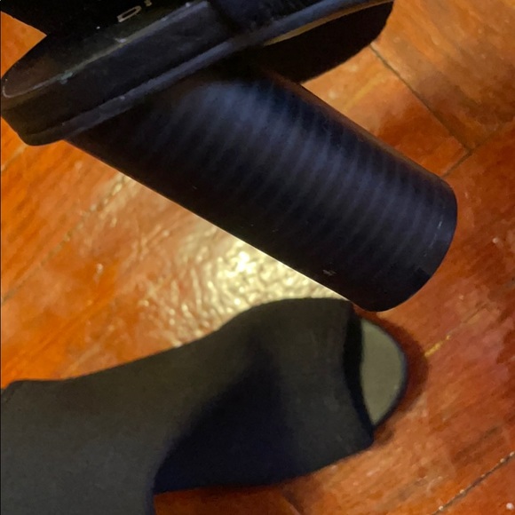 Open Toe Shoes - Picture 3 of 4